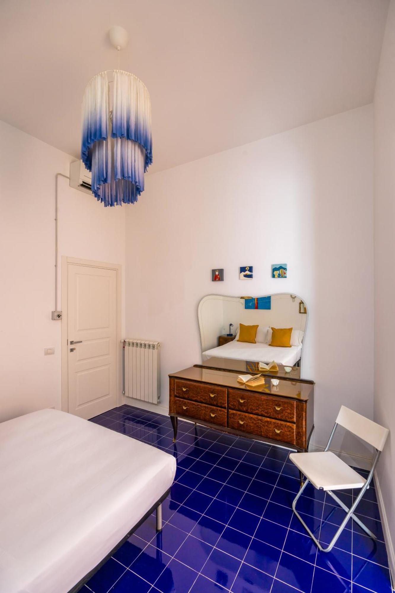 Piazza Miraglia - Apartment By Wonderful Italy Наполи Екстериор снимка