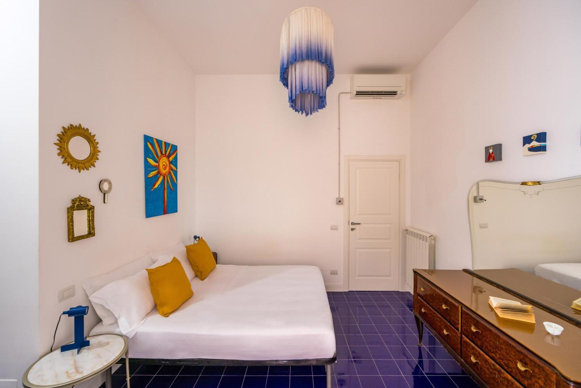 Piazza Miraglia - Apartment By Wonderful Italy Наполи Екстериор снимка